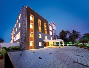 Front of property – evening/night - JK Residency Kelakam (Iritty)