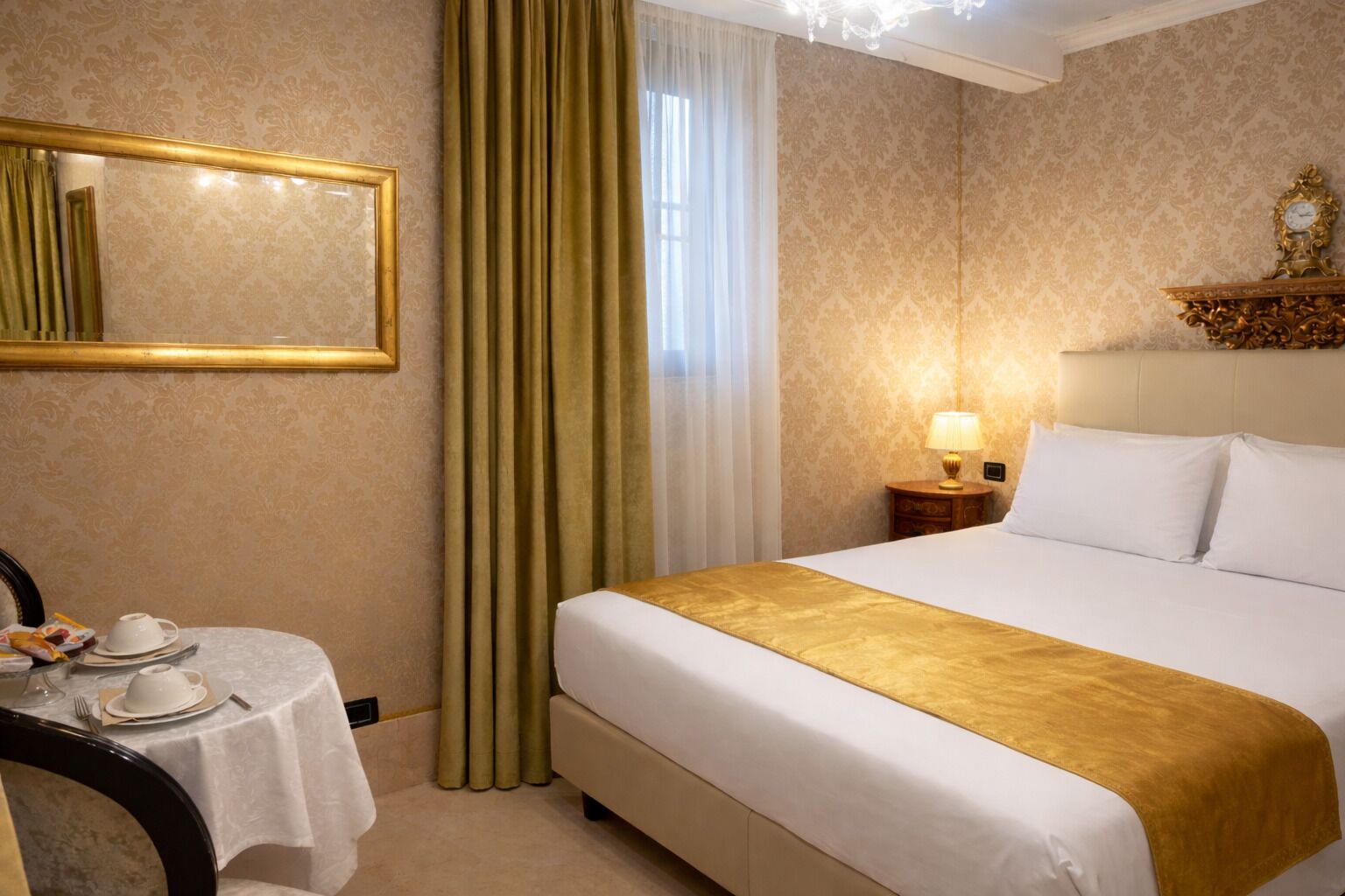 Standard Room | Hypo-allergenic bedding, in-room safe, soundproofing, free WiFi