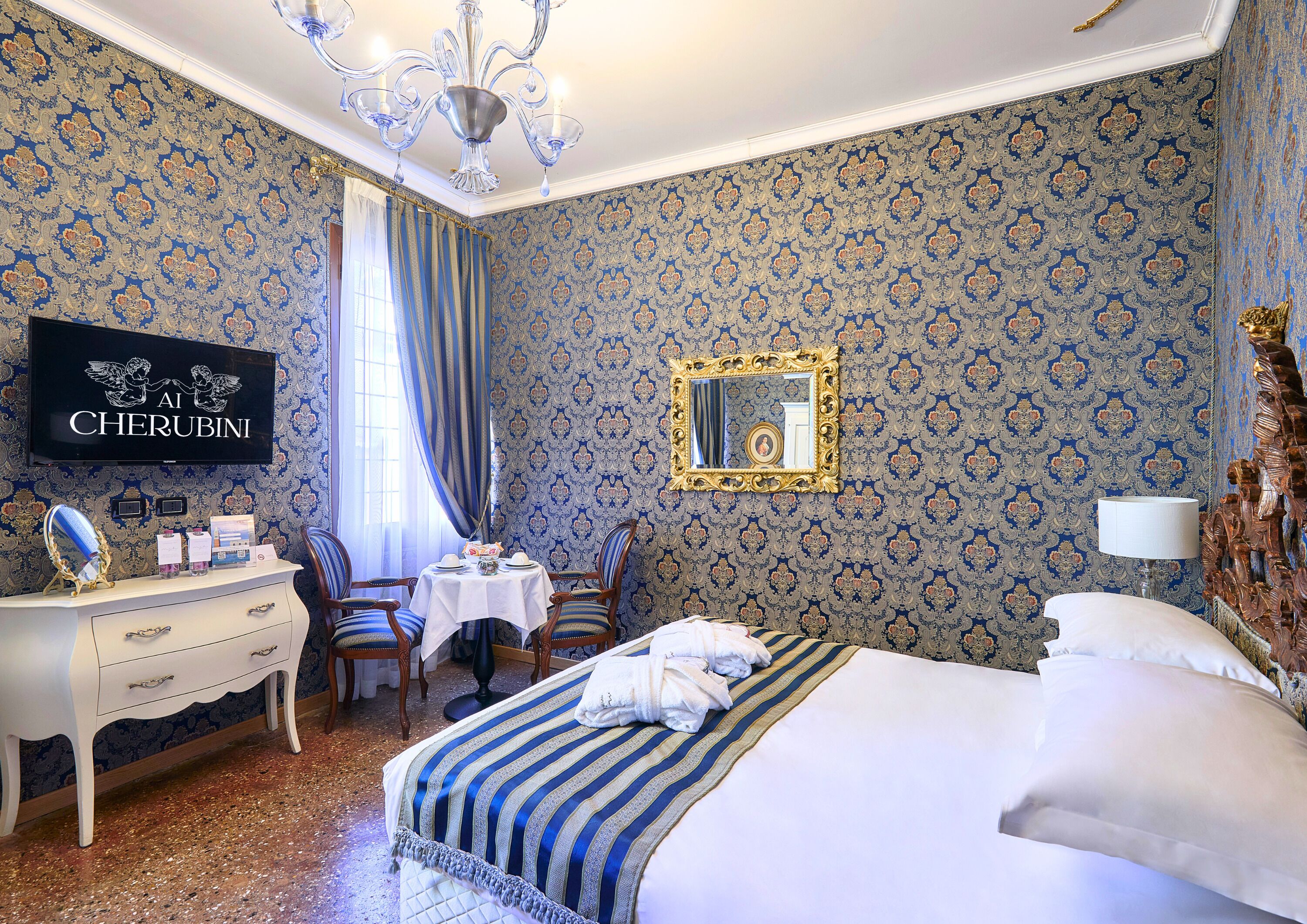 standard double room | 1 bedroom, hypo-allergenic bedding, in-room safe, soundproofing