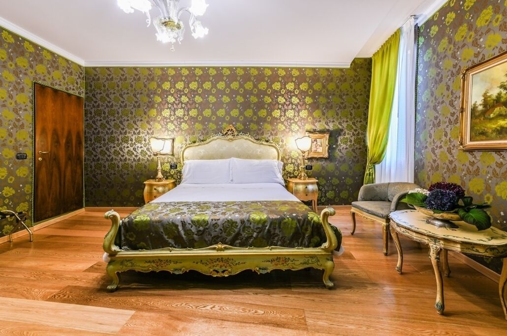 suite | 1 bedroom, hypo-allergenic bedding, in-room safe, soundproofing