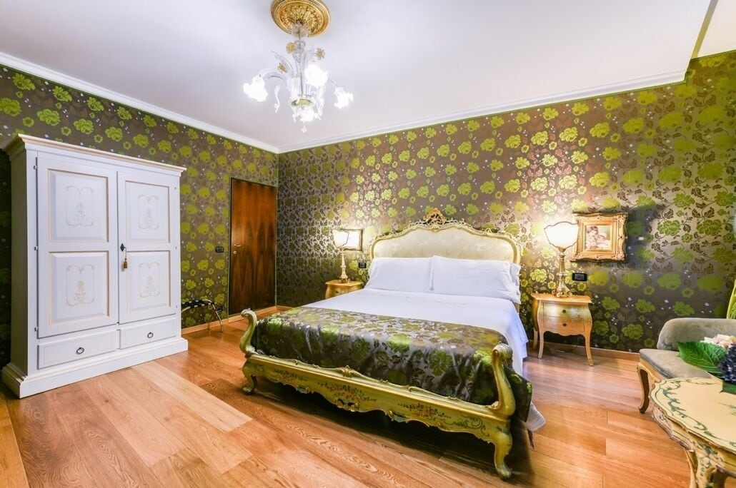 suite | 1 bedroom, hypo-allergenic bedding, in-room safe, soundproofing