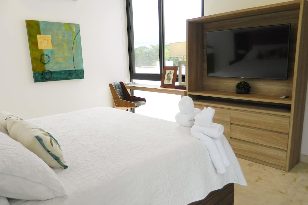 Attico Luxury, 1 camera da letto, piscina privata | Biancheria in cotone egiziano, biancheria da letto di alta qualità
