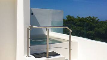 Luxury Penthouse, 1 Bedroom, Private Pool | Egyptian cotton sheets, premium bedding, in-room safe