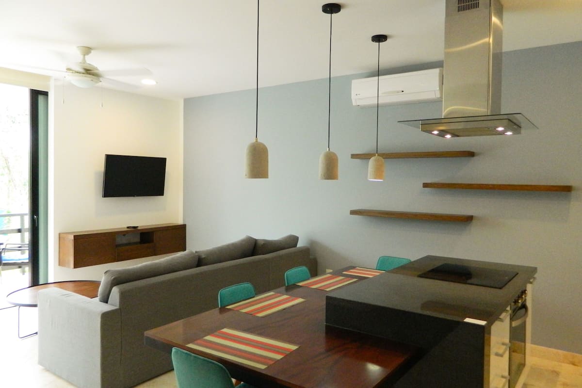 Luxury Suite, 2 Bedrooms | Living room