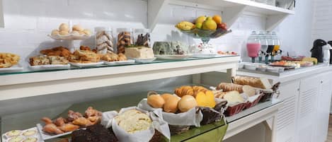 Petit déjeuner buffet compris tous les jours