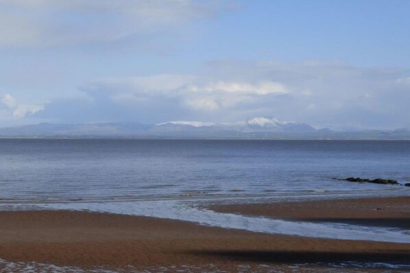 Private beach nearby - Powillimount Cottage (Dumfries)