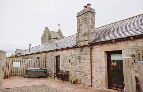 Oak Cottage (Hot Tub)