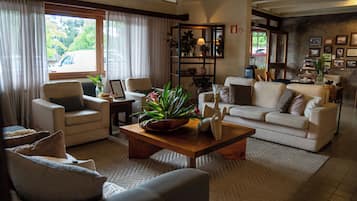 TV LED 32 polegadas com canais a cabo, TV