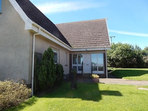 Property entrance - Edmondston House 163451 (Kelso)