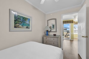 Iron/ironing board, free WiFi, bed sheets - A Place at the Beach - Windy Hill (North Myrtle Beach)