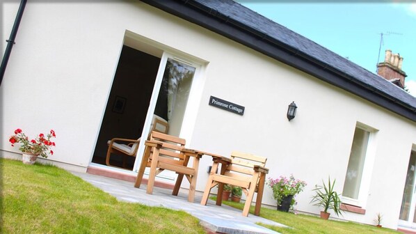 Terrace/patio - Primrose Garden Cottage (Alexandria)