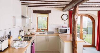 Garth Cottage (Hot Tub)