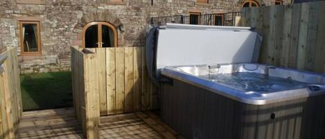 Banheira de hidromassagem particular