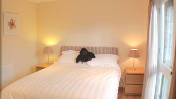 Free WiFi, wheelchair access