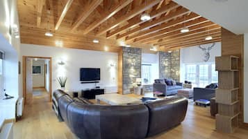 Flat-screen TV, MP3 dock