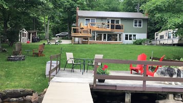 Dock