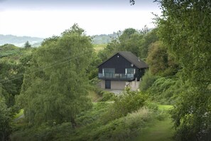 Property grounds - Achmony Green lodge (Inverness)