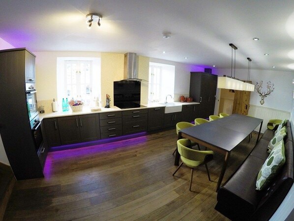 Private kitchen - Hillview Lodge 14669 (Ballindalloch)