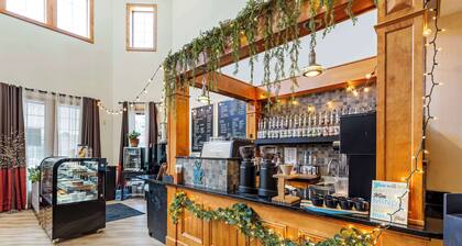 Best Western Plus Dutch Haus Inn and Suites