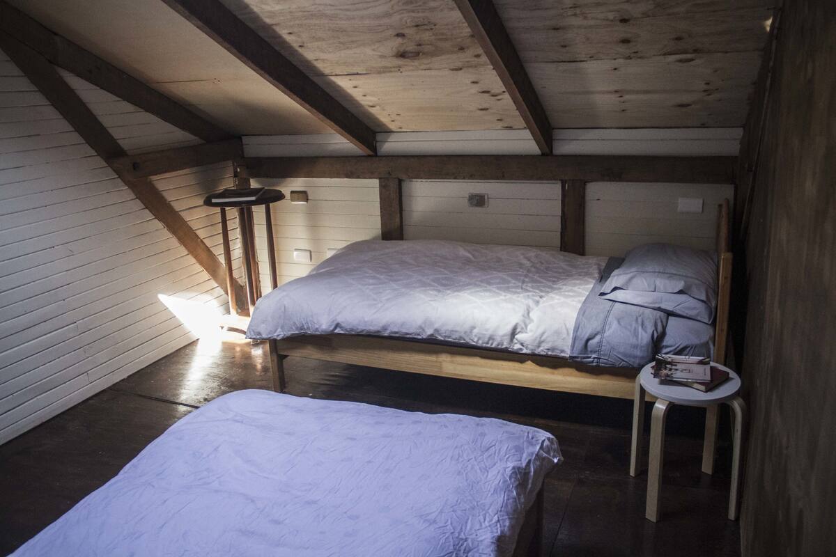 Economy-Zweibettzimmer, 2 Einzelbetten, Gemeinschaftsbad