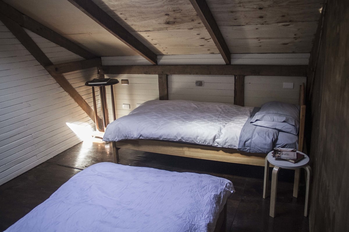 Economy Twin Room, 2 Twin Beds, Shared Bathroom | Free WiFi, bed sheets