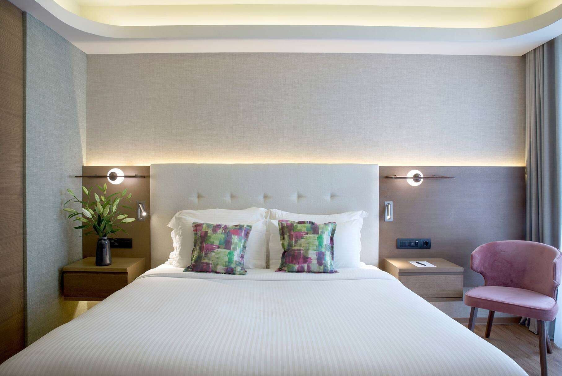 egyptian cotton sheets, premium bedding, minibar, in-room safe