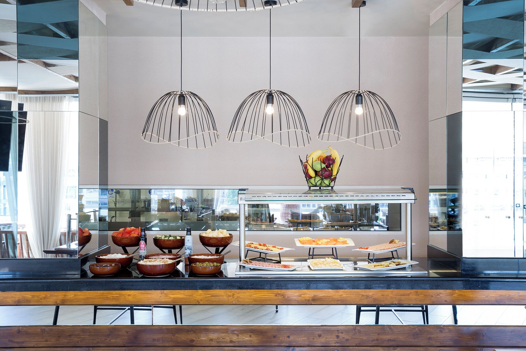 daily buffet breakfast (eur 28 per person)