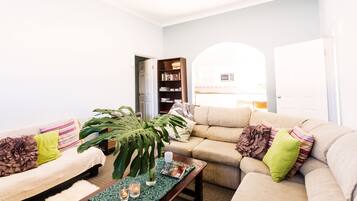 House, 3 Bedrooms | Living area | Flat-screen TV, Netflix, DVD player