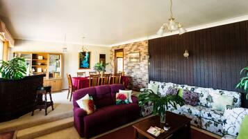 Apartment, 3 Bedrooms, Private Pool | Living room | Flat-screen TV, Netflix, DVD player