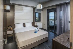 3 Schlafzimmer, Schreibtisch, schallisolierte Zimmer