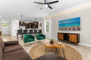 1532 Moon Valley Dr 2.jpg