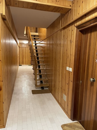 Interior. Discovering Abetone a few steps from the ski slopes, surrounded by greenery