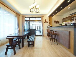 Reception hall - Sakura Bed and Breakfast (Yuanshan)