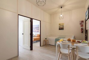 2 quartos, ferros/tábuas de passar roupa, berço de viagem, Wi-Fi