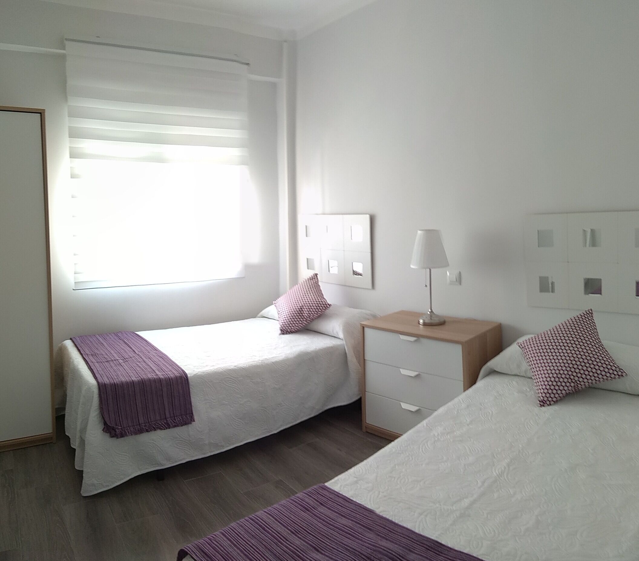 4 dormitorios, tabla de planchar con plancha, wifi y ropa de cama