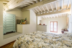 10 chambres, fer et planche à repasser, Wi-Fi, literie fournie
