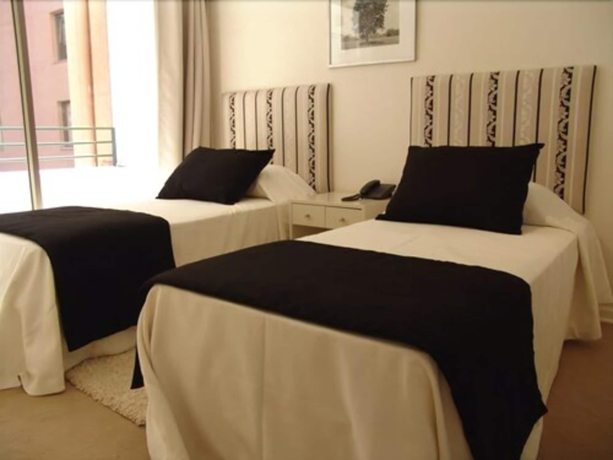 Internet, bed sheets, wheelchair access