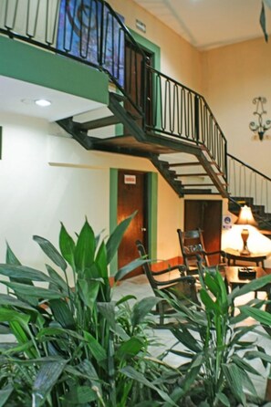 Staircase - Hotel Plaza Cosiguina (Chinandega)