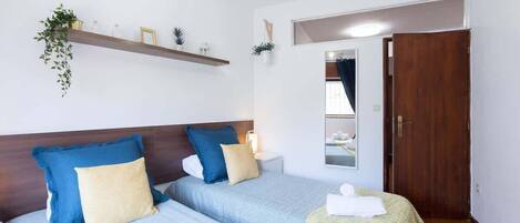 1 chambre, fer et planche Ă repasser, Wi-Fi, literie fournie