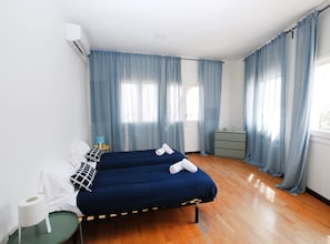 5 bedrooms, iron/ironing board, travel cot, free WiFi