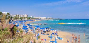 Beach nearby - Green Bay Villa No 15 (Paralimni)