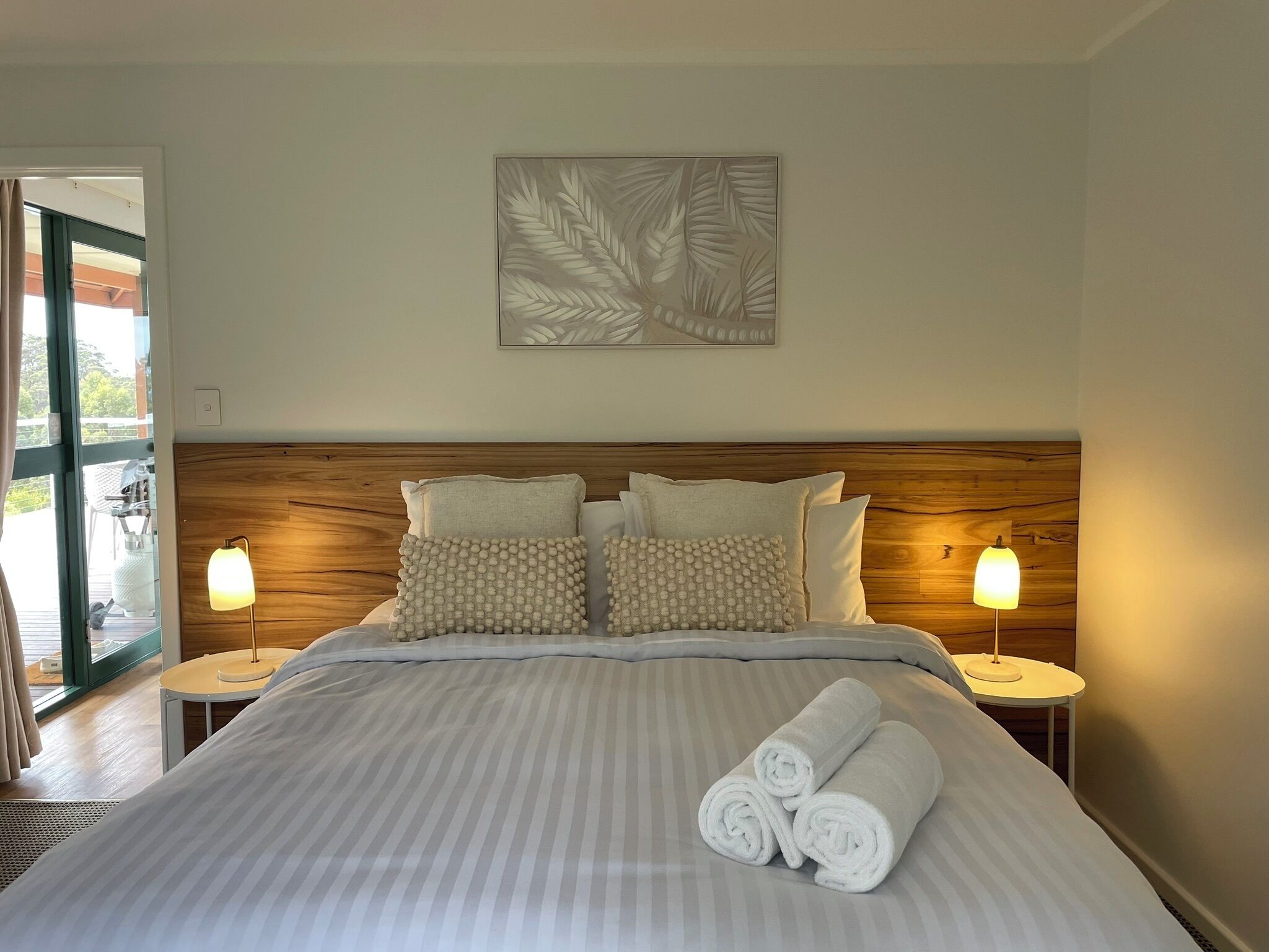 Deluxe bungalow, uitzicht op zee | Verduisterende gordijnen, geluiddichte muren, gratis wifi, beddengoed
