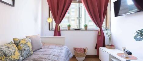 1 soverom, strykejern/-brett, wi-fi og sengetøy