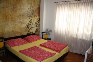 1 bedroom, WiFi, bed sheets