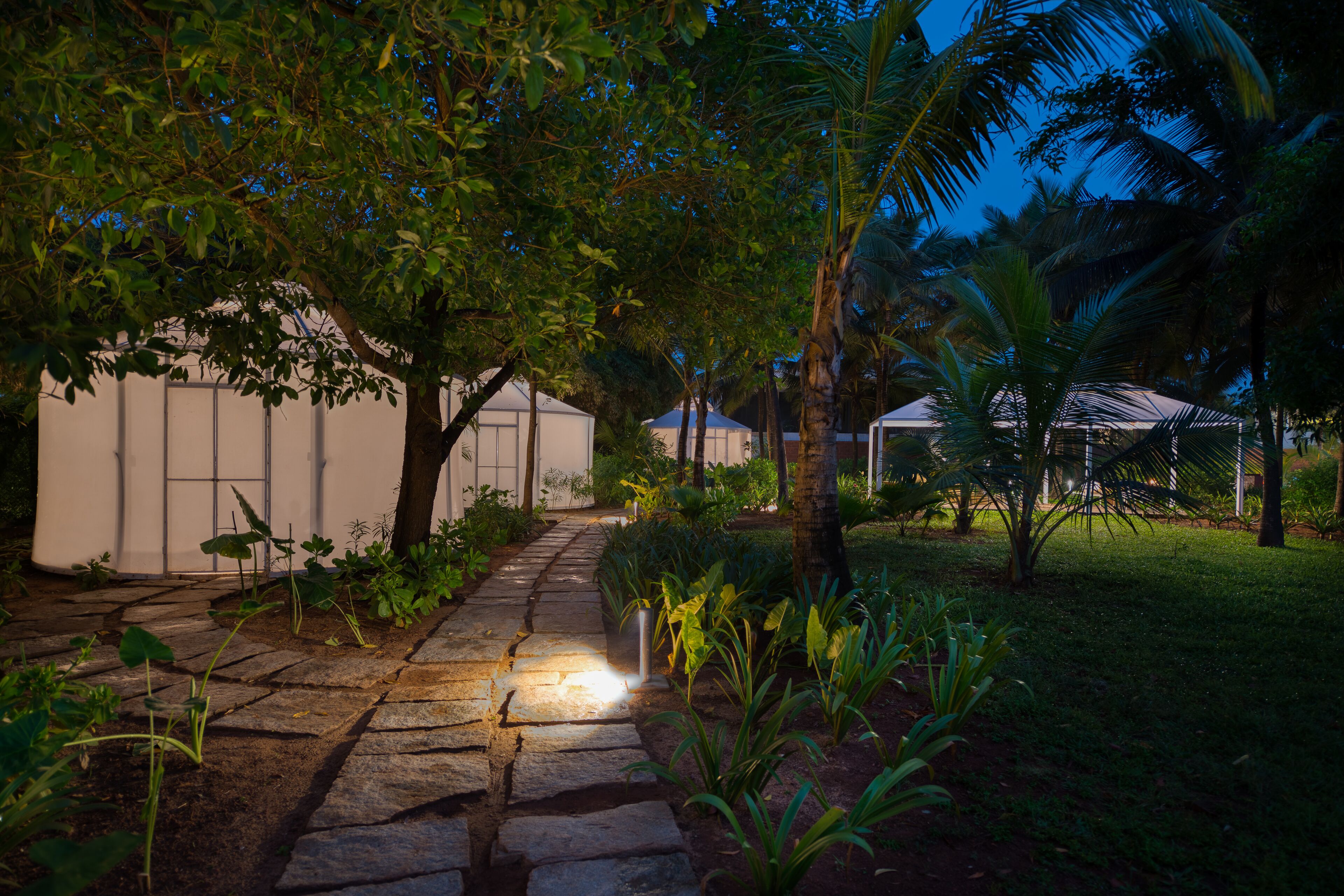 couples treatment room(s), body treatments, aromatherapy