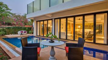 Villa « Premier », piscine privée | Terrasse/Patio