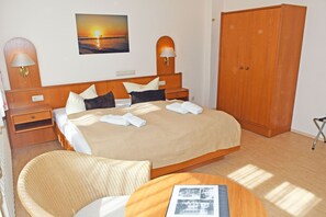 1 quarto, escrivaninha, berço de viagem, Wi-Fi