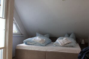 2 Schlafzimmer, Bügeleisen/Bügelbrett, Reisekinderbett, WLAN