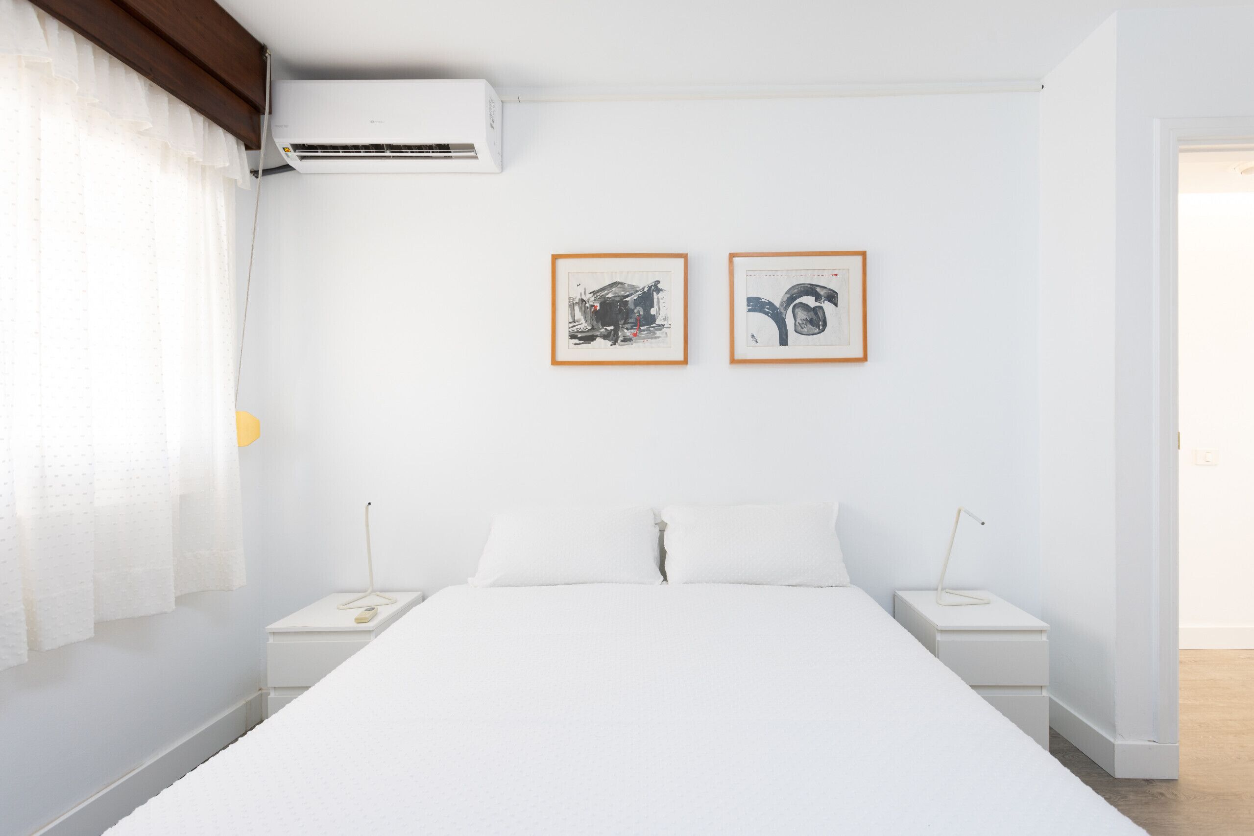 2 chambres, fer et planche à repasser, Wi-Fi gratuit, draps fournis