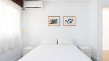 2 chambres, fer et planche à repasser, Wi-Fi gratuit, draps fournis